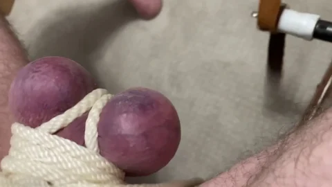 CBT – Machine ball beating | PenisCrush.com